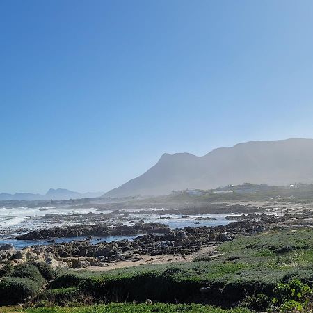 Adorable 2 Bedroom Cottage With Spacious Veranda Hermanus Luaran gambar
