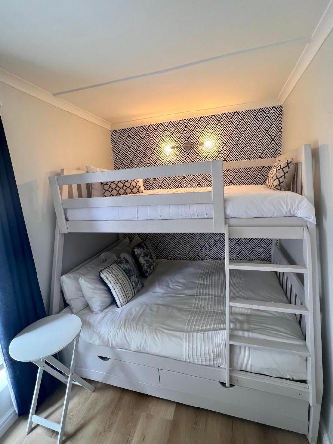 Adorable 2 Bedroom Cottage With Spacious Veranda Hermanus Luaran gambar