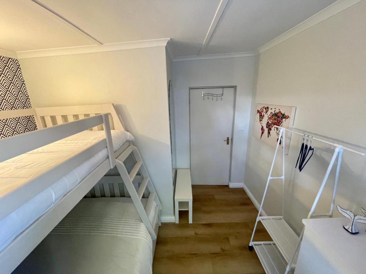 Adorable 2 Bedroom Cottage With Spacious Veranda Hermanus Luaran gambar